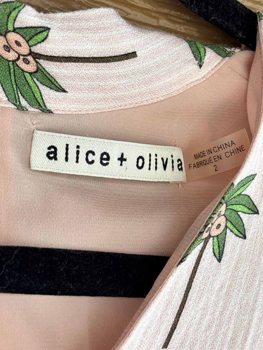 Alice+Olivia Pink PalmTree Romper with Ruffled Shoulders -Sz 2 (see description) - Picture 2 of 7
